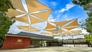 หลังคาผ้าใบแรงดึงสูง Coolaroo