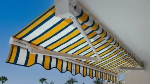 กันสาดหน้าบ้าน