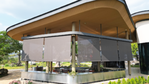 ม่านม่วนแนวดิ่ง