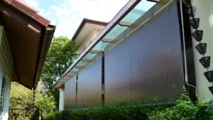 กันลมแรง